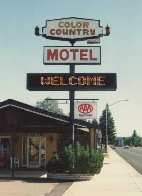 Color Country Motel - Bed and Breakfast Panguitch