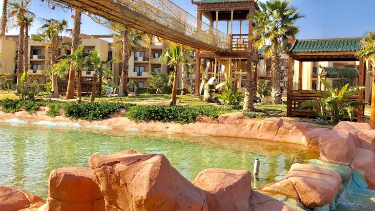 Chalet in Bluebay Asia Resort Ain Sokhna - B&B Al ‘Ayn as Sukhnah