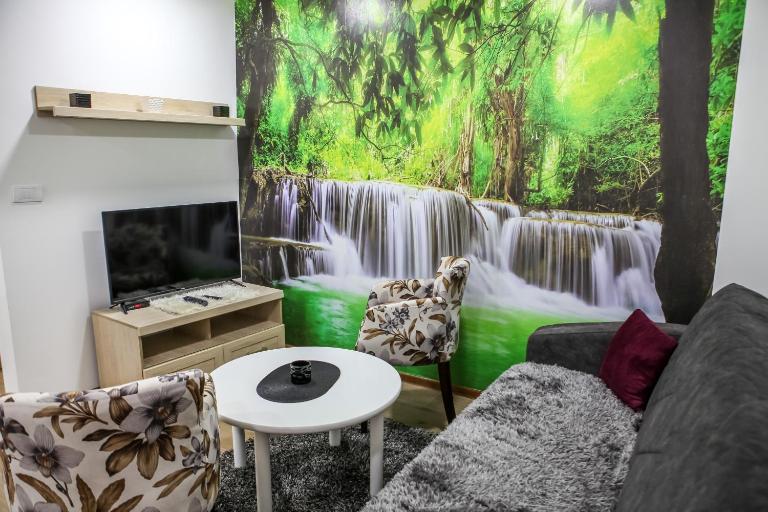 Apartman Kaća - B&B Cettigne