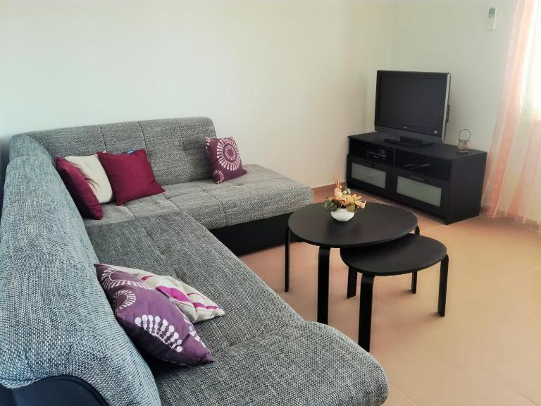 Apartment Nevenka - Bed and Breakfast Krk