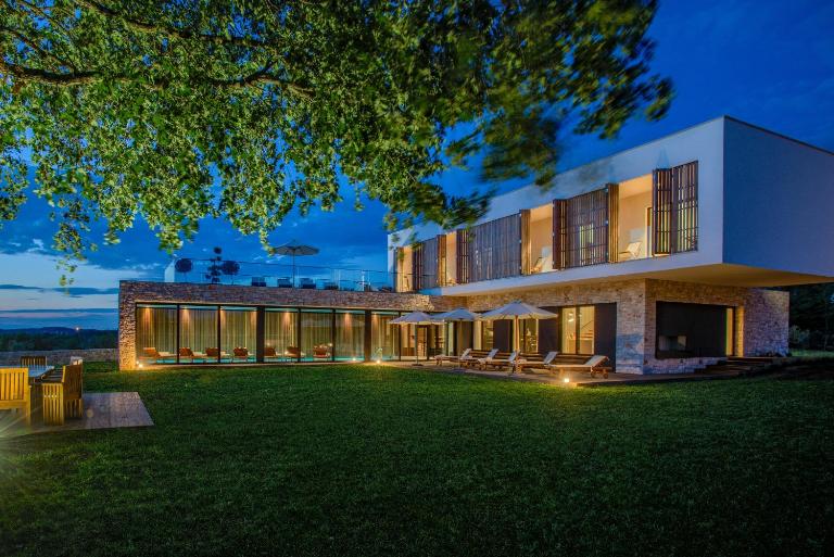 Yellow Tree Jurici Home & Spa - Bed and Breakfast Baderna