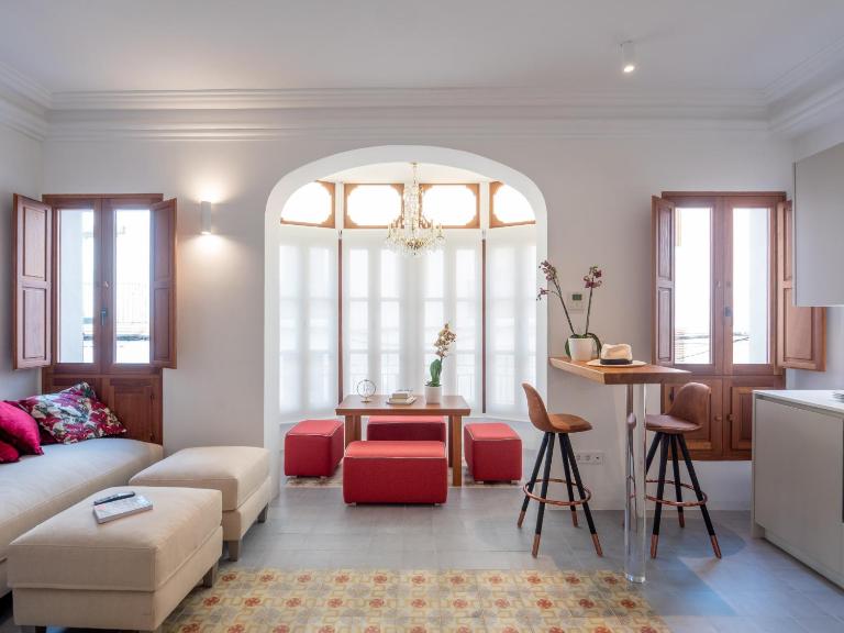 Es Palauet Brandnew one suite apartment in Ibiza center - B&B Ibiza