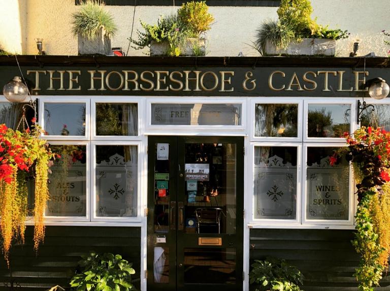 The Horseshoe & Castle - Bed and Breakfast Rochester