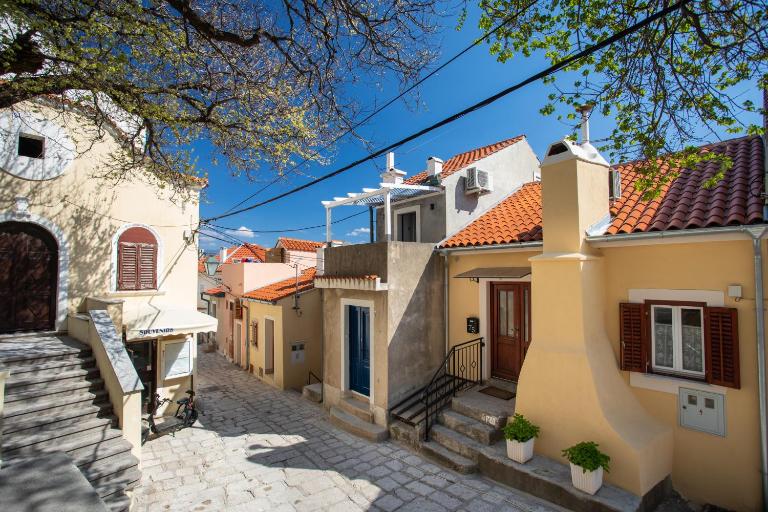 Little house in Baška - B&B Baška