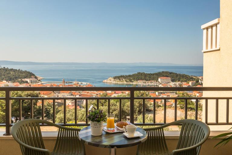 Apartments Lana - Ferienwohnung Makarska