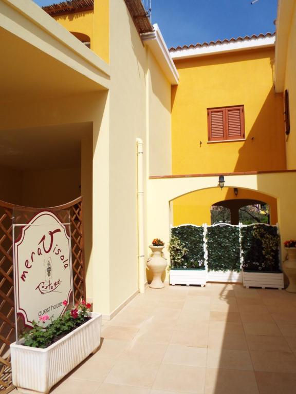 Meravisola Costa Rei Holiday Rooms - Bed and Breakfast Castiadas