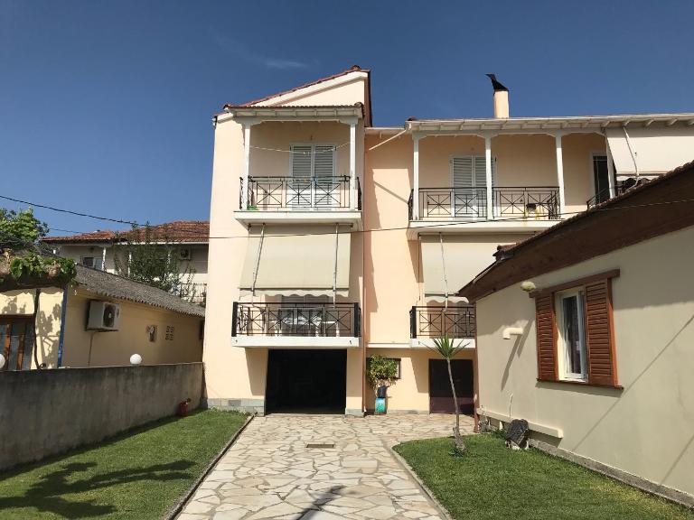 Flokos - B&B Ligia