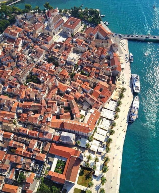 Bona Dea Seaside - Ferienwohnung Trogir
