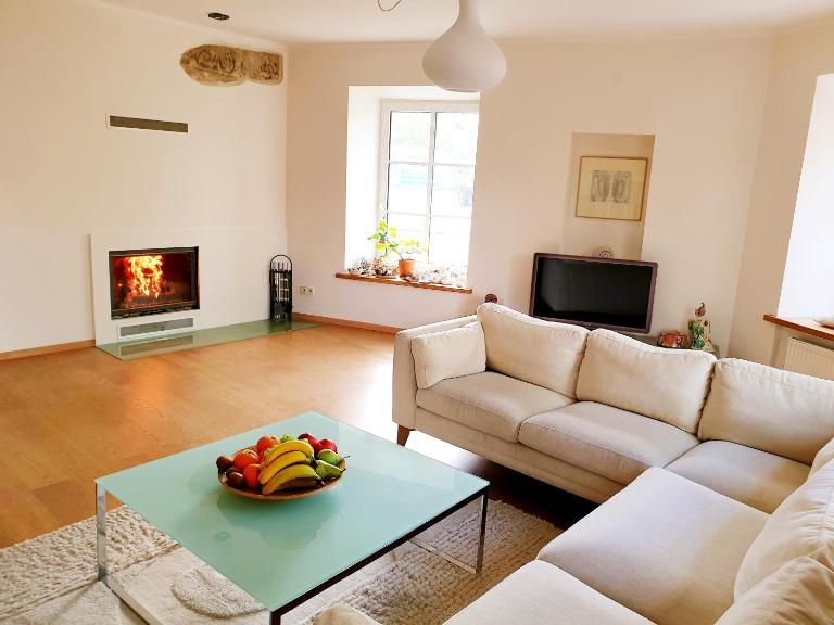 Exceptional Uzupis Bridge 3 bedroom apartment - B&B Vilna