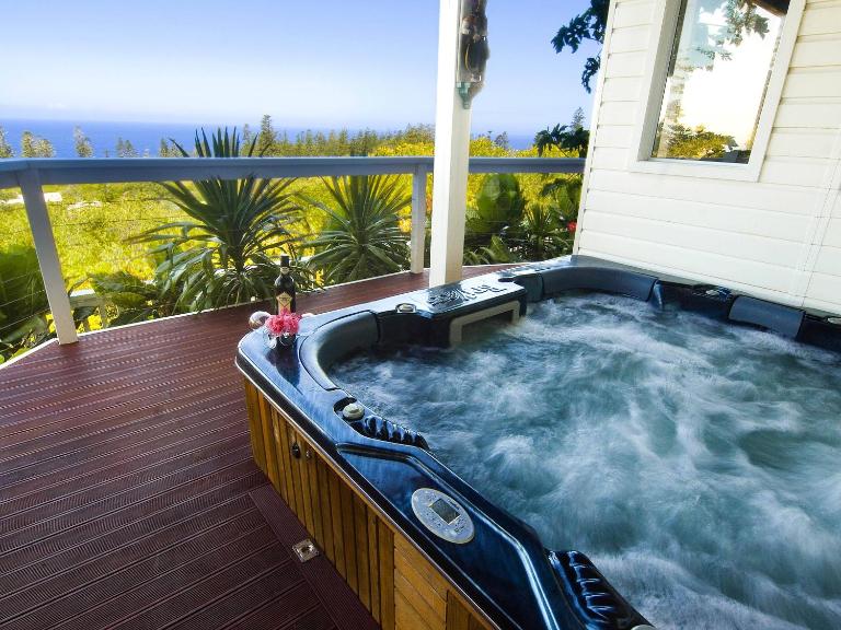 White House Ocean View Spa Villa - B&B Burnt Pine