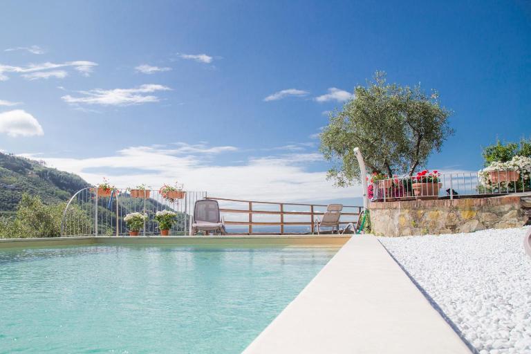 Podere Scoglio d'Oro - B&B Pescia