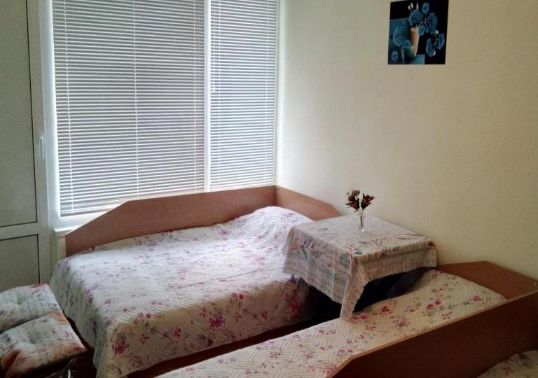 Апартамент Флора - гр.Приморско ММЦ - Bed and Breakfast Primorsko