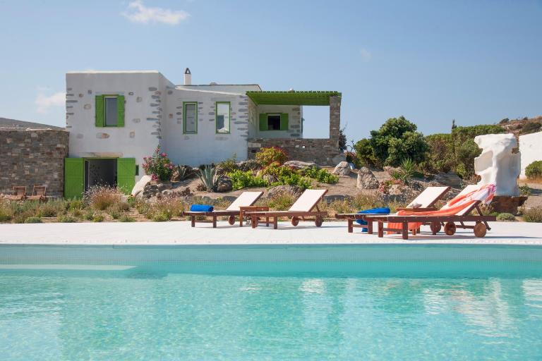 Villa Aeolos with 2 private pools - B&B Sarakíniko