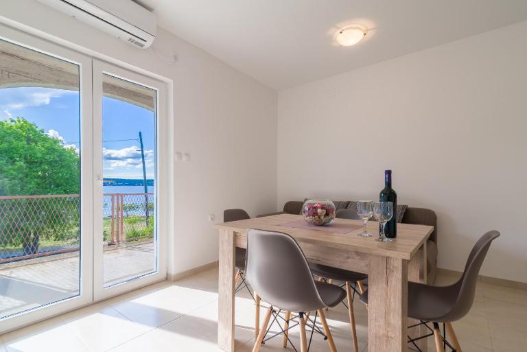 Apartmani Dupor - Ferienwohnung Gornji Karin