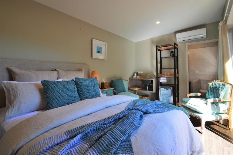 BeachBox Boutique Accommodation - Bed and Breakfast Coopers Beach