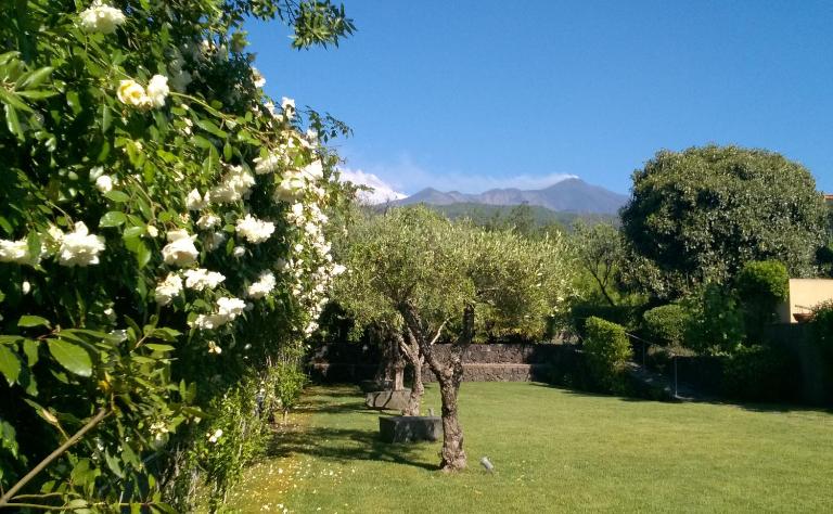 Casa Vacanze Prato Verde - B&B Zafferana Etnea