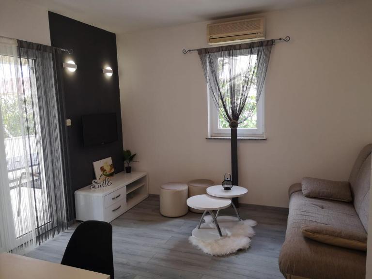 Apartment Vesna - Ferienwohnung Novalja