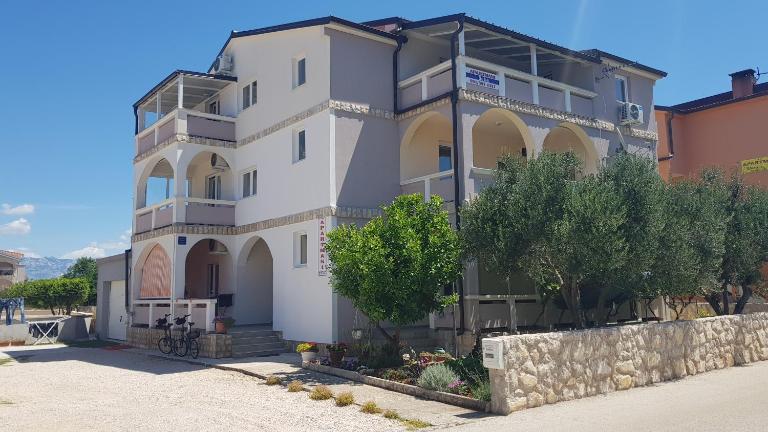 Apartments Beba - B&B Vir