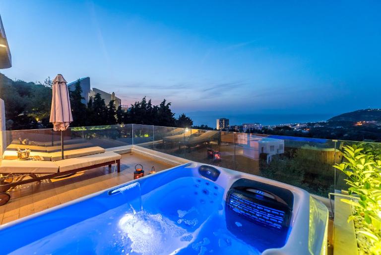 FlyViewFlatsGOLD PrivateHotTub with SeaView - Chambres d'hôtes Rhodes