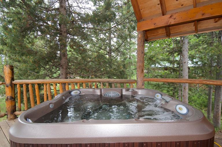 Trappers Chalet by KABINO Luxury Mountain Lodge Hot Tub Close to Yellowstone and Harriman Park Grill WiFi - B&B Island Park