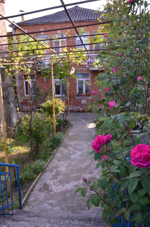 Friends House - Chambres d'hôtes Koutaïssi
