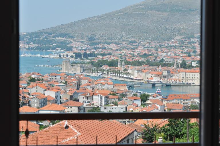 Apartments Miranda - Chambres d'hôtes Trogir