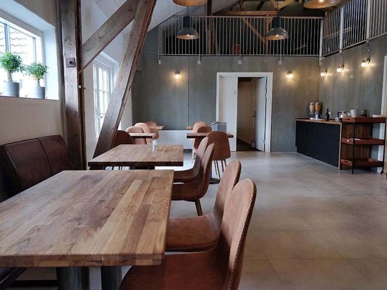 B & B Gødstrup - cafe og restaurant Den Gamle Stald - B&B Herning