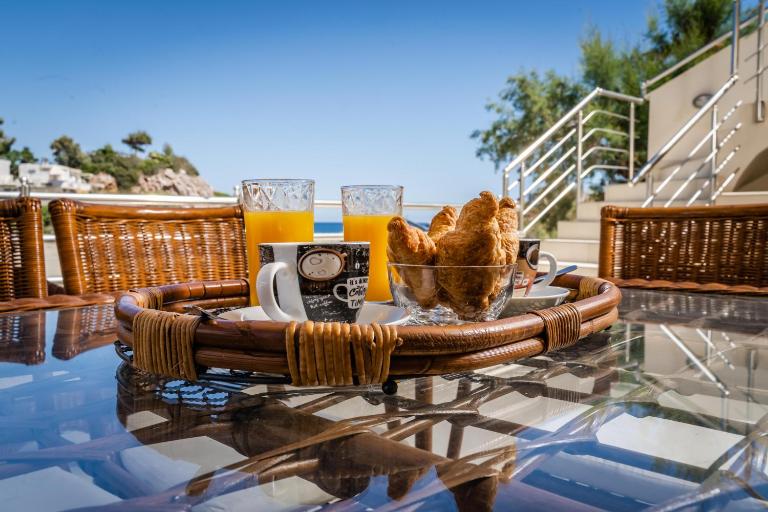 Theaktis Homes - B&B Kaloí Liménes