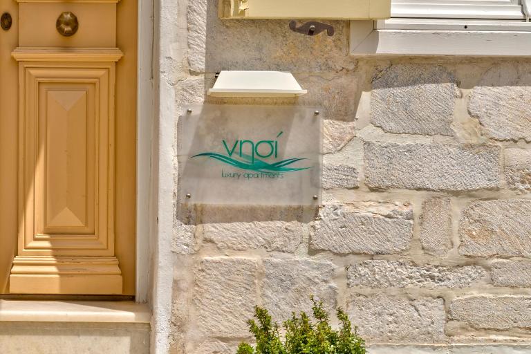 Island of Luxury Apartments - Bed and Breakfast Ermoúpolis