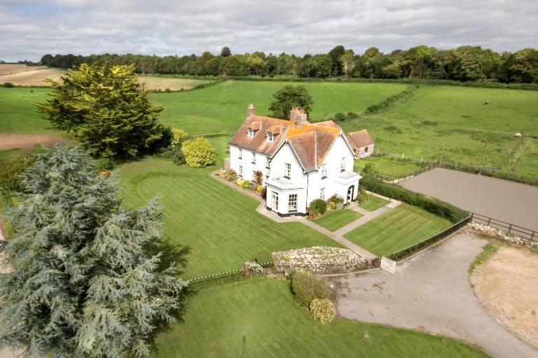 Lower Bryanston Farm - B&B Blandford Forum