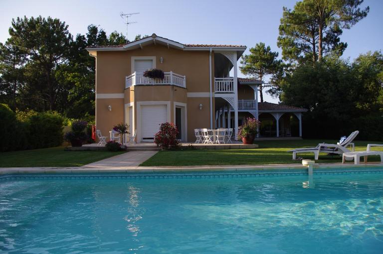 ViLLA HELENA - anciennement LE CLOS D'IGNAC - Bed and Breakfast Lège-Cap-Ferret