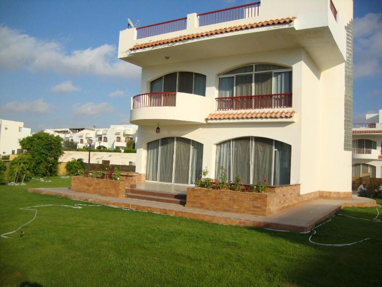 Luxury Villa Panorama Beach - Chambres d'hôtes El-Alamein