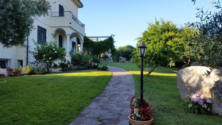 Villa Luce B&B - Chambres d'hôtes Olbia