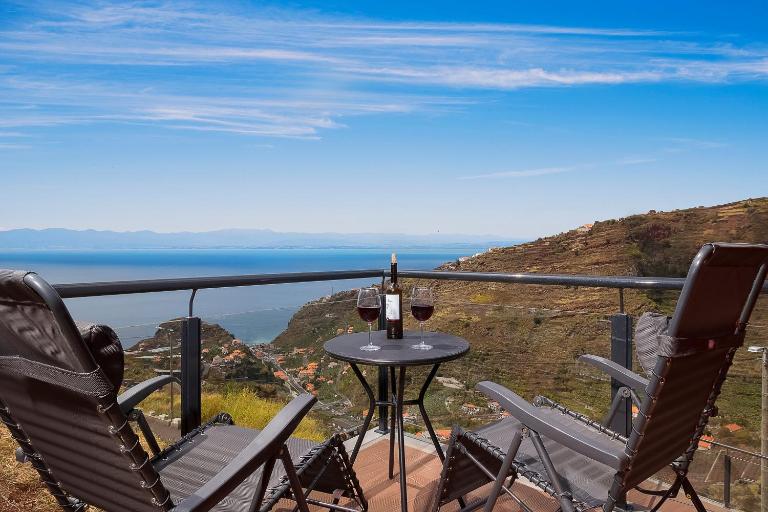 SEA VIEW LOFT MADEIRA - B&B Ribeira Brava