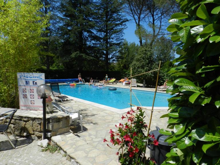 Domaine de La Tour - Ferienwohnung Salavas