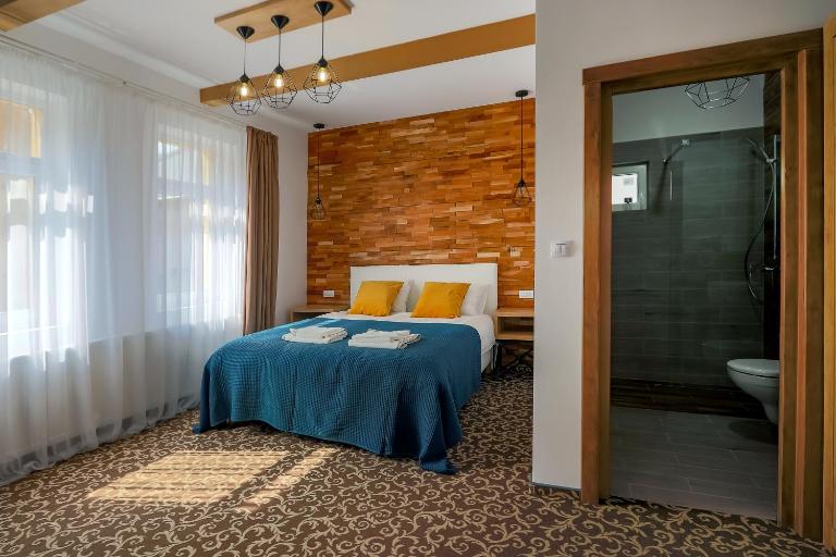 Residence Rooms Bucovina - Chambres d'hôtes Câmpulung Moldovenesc