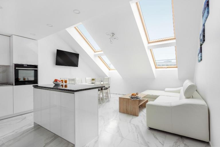 Luxurious Kaunas Basilica Apartment in Old Town - Ferienwohnung Kaunas