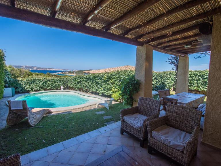 Villa Fiore con Piscina e Vista Mare - B&B Palau