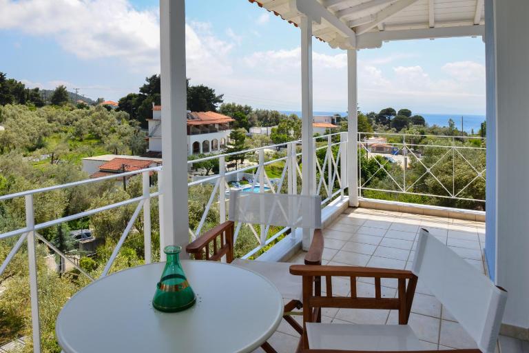 Orestis Suites - B&B Kolios