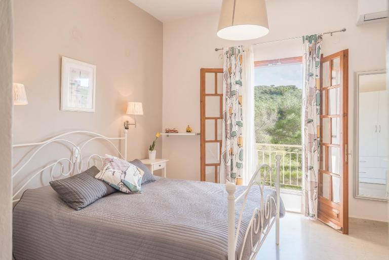 Nikos & Vivi Studios - B&B Perivoli