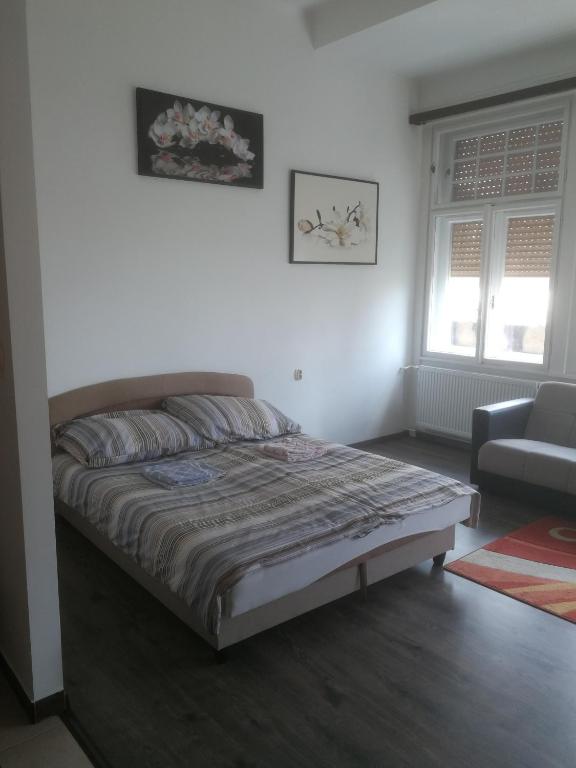 Next door Apartment - B&B Budapest