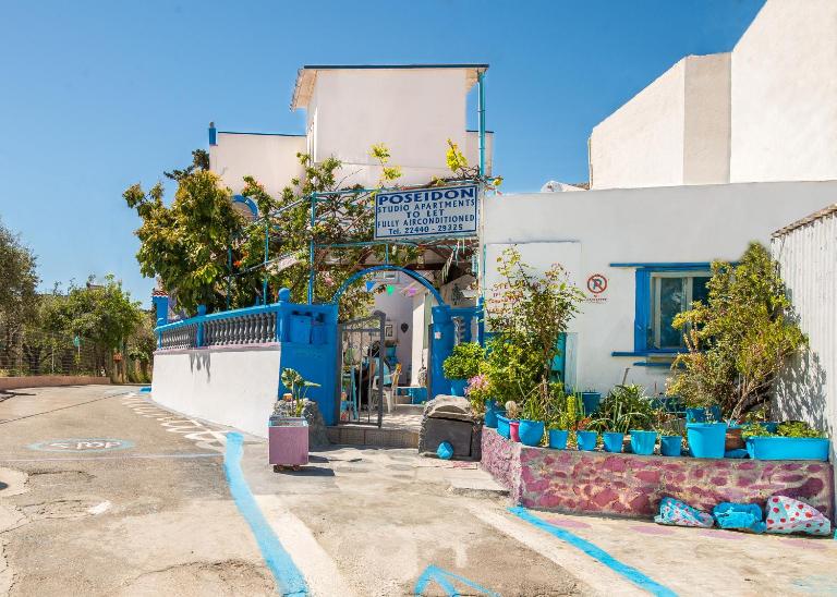 Poseidon Apartment - Bed and Breakfast Archángelos