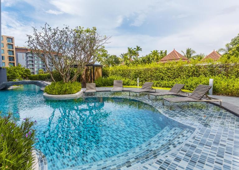The Aristo by Holy Cow, studio, mountain view - B&B Surin Beach