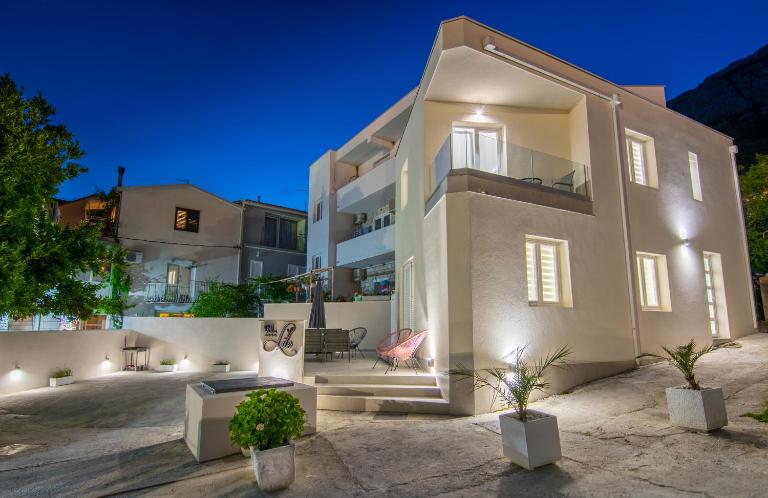 Villa Lile - B&B Baška Voda