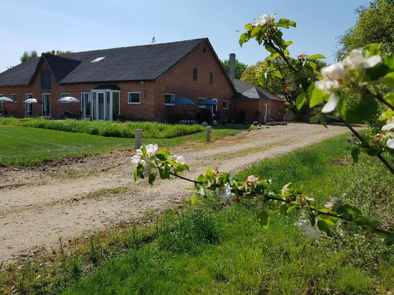 Kyndestoft Bed & Breakfast - Ferienwohnung Holstebro