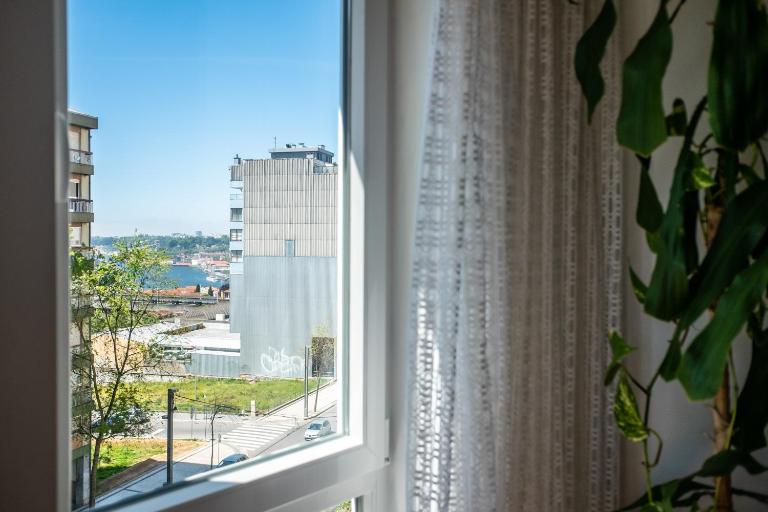 Avenida: Central, Garage, Metro - B&B Vila Nova de Gaia