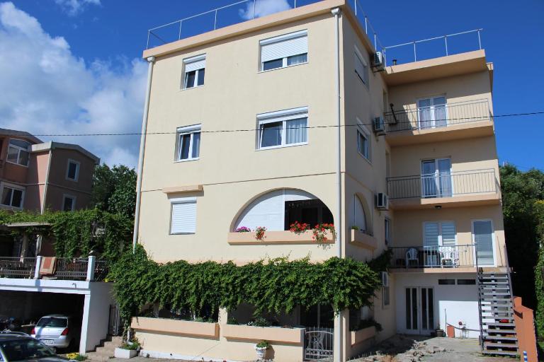 Montenegrina Apartment - B&B Budva