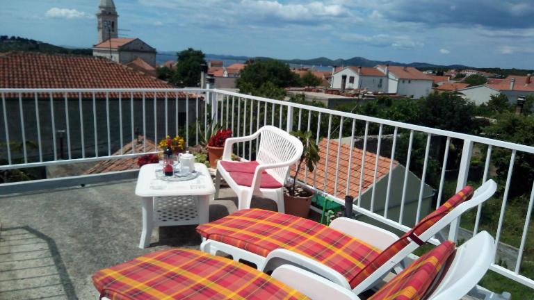 J&B Pakoštane - Ferienwohnung Pakostane
