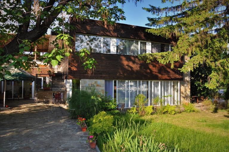 Villa "Forest way" - B&B Pirdop