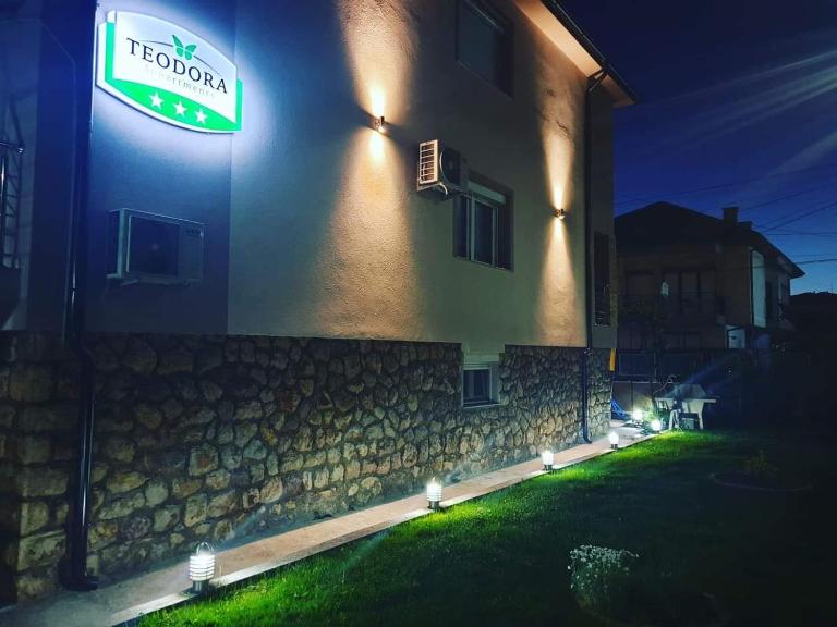 Apartments Teodora - B&B Ocrida